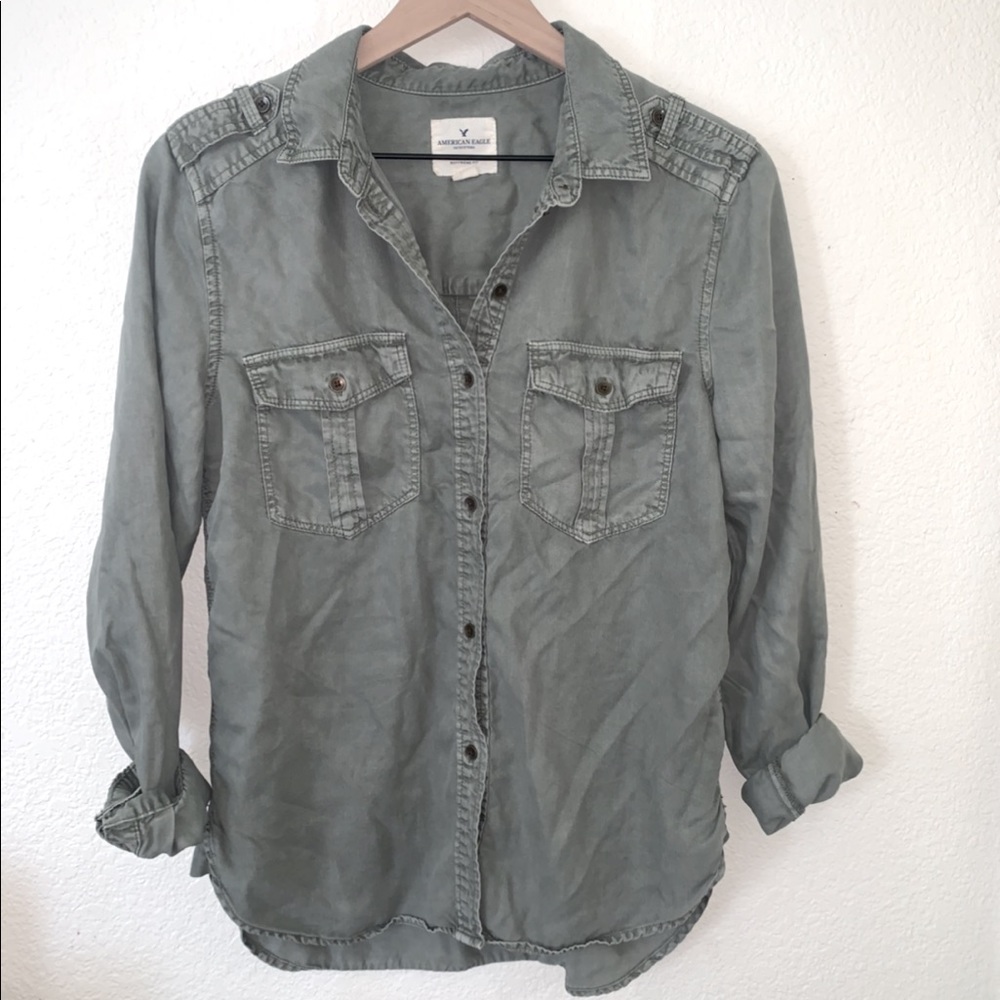 AMERICAN EAGLE Button down